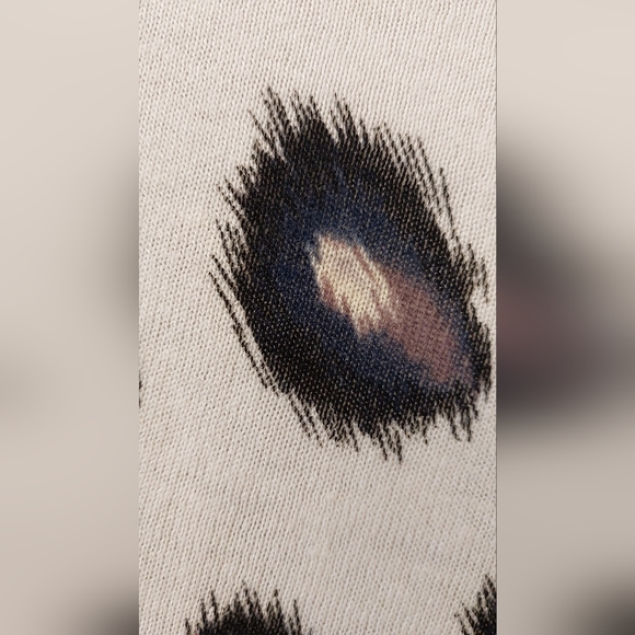 Medium Halogen Animal Print Long Sleeve Lightweight Sweater Blouse - Picture 6 of 8